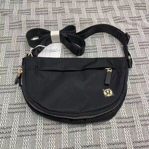 Lululemon All Night Festival Bag 2L